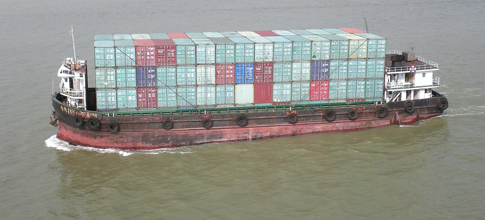 Container vessel under way